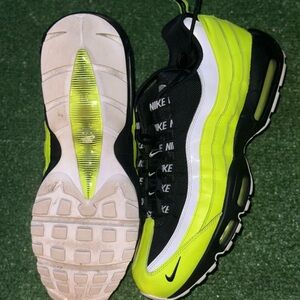 Air max 95 premium “ volt glow” size 14